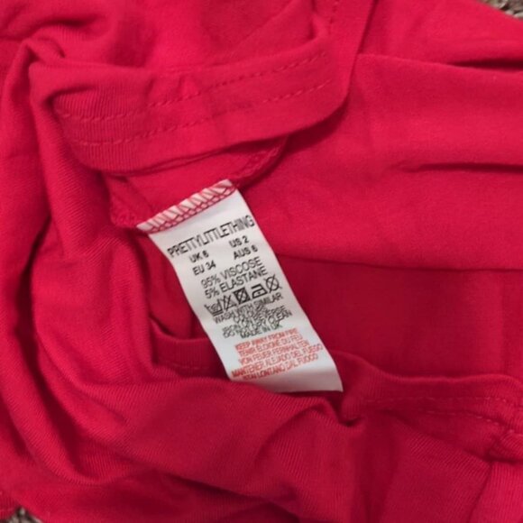 PrettyLittleThing 2 Dress Red Bodycon Sexy Bell Sleeve Stretchy Homecoming Hoco - Picture 4 of 4